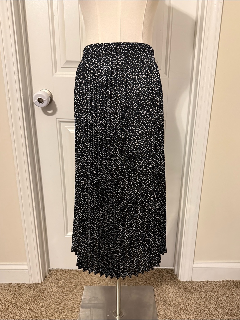 Sadie & Love Black & White Polka Dot Pleated Midi Skirt